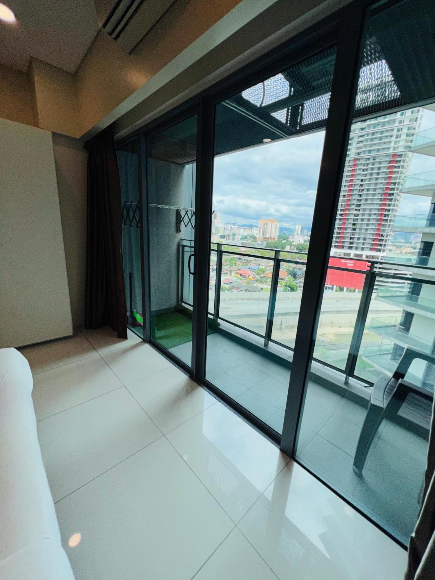 Summer Suites Klcc By Classy กัวลาลัมเปอร์ ภายนอก รูปภาพ